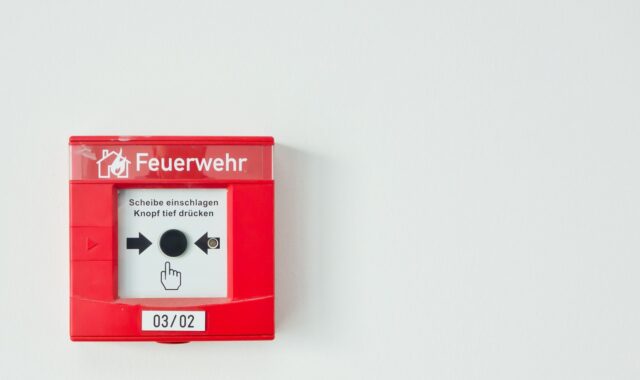 fire alarm, smoke detector, smoke alarm system, fire alarm system, fire, danger, disc, stud, burn, fire fighters, red, warning, person, control, rescue, fire alarm, fire alarm, fire alarm, fire alarm, fire alarm, smoke detector, smoke detector