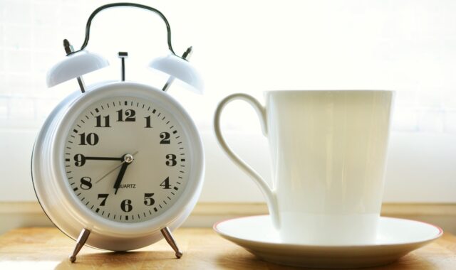 new year, alarm clock, cup, morning, drink, beverage, clock, time, breakfast, coffee cup