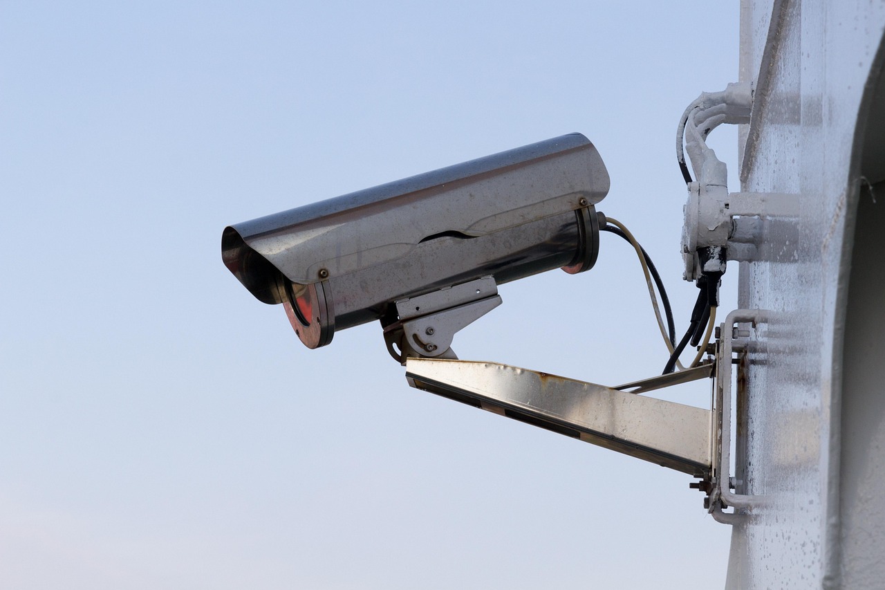 supervision, personal protection, video, nsa, police, protection, watch, video surveillance, equipment, symbol, public personennahverkehr, light, traffic, electronics, nature, ferry, shipping, sea, lake