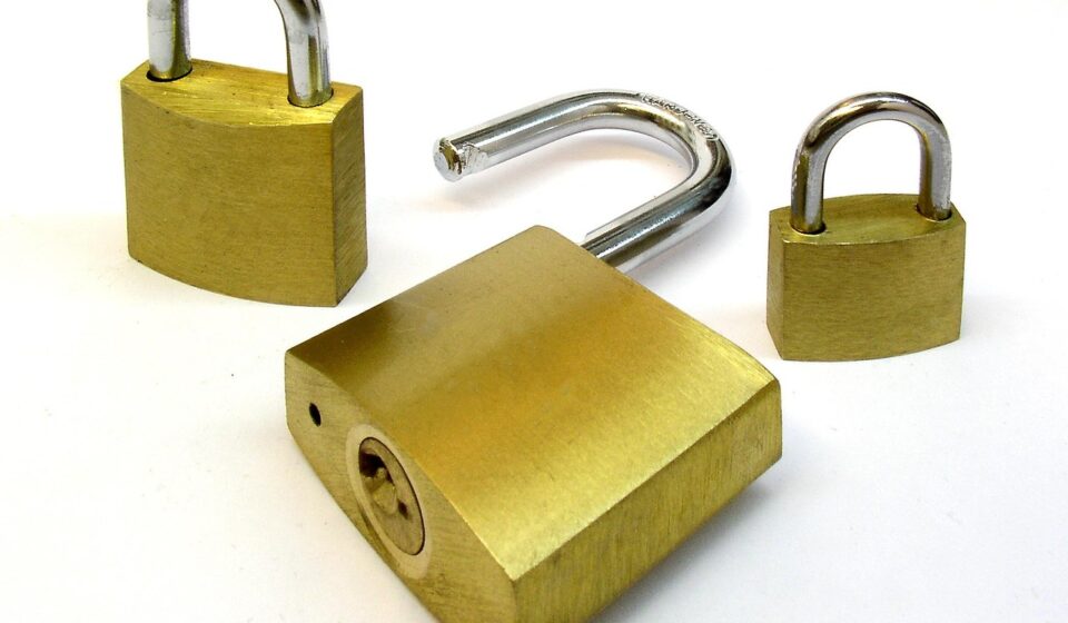 castle, castles, security, padlock, secure, closed, shut down, metal, lock, locked, lockable, shut off, close, to graduate, to, open